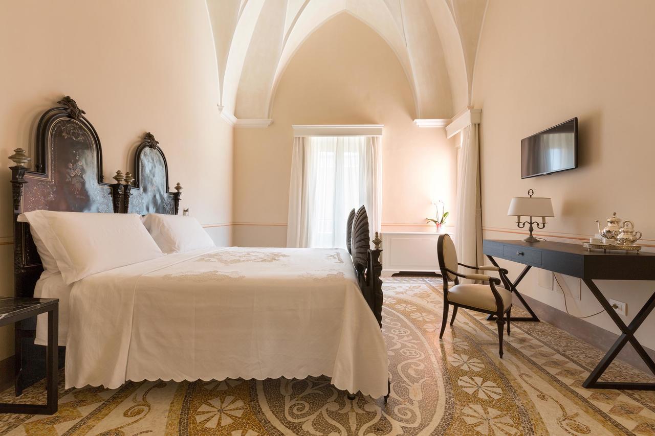 Palazzo Fasti Bed & Breakfast Casarano Exterior photo